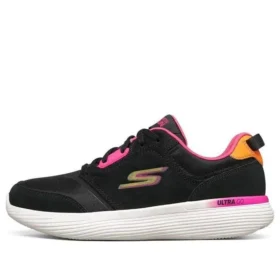 Go Run 400 V2 Low-Top «Black Pink»