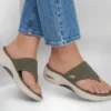 Go Walk Arch Fit 2.0 Sandale – Ashley