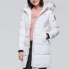 Lange Daunenjacke mit Kapuze, Kordelzug und Fellbesatz „Schwarz-Weiss“