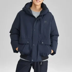Lifestyle-Serie Waterproof warme Daunenjacke mit Kapuze «Schwarz»