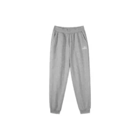 Lose, konisch zulaufende Freizeithose mit Buchstabenprint „Schwarz Grau Weiss“