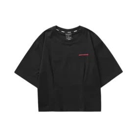 Lässiges T-Shirt mit Aufdruck «Black Red»